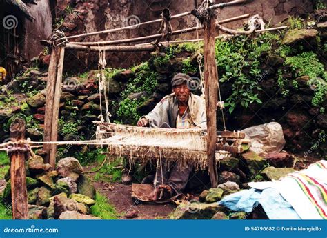  The Clever Weaver - A Timeless Ethiopian Tale of Resourcefulness and Wit!